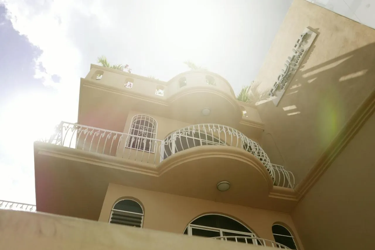 Tequilita Hostel & Suites 普拉亚卡门