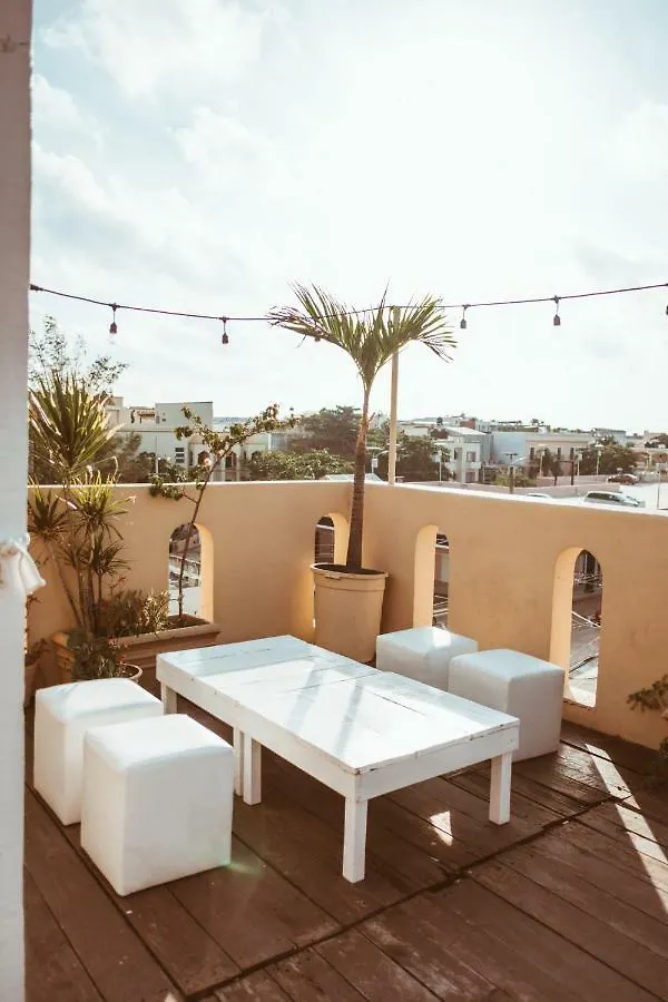 Tequilita Hostel & Suites 普拉亚卡门 0*,