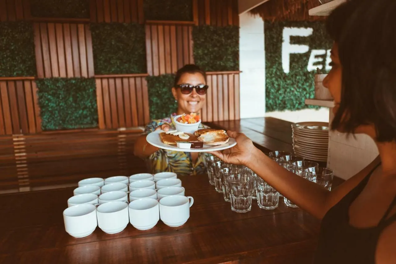 Tequilita Hostel & Suites 普拉亚卡门 0*,